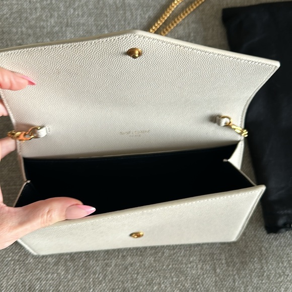 Saint Laurent Wallet On Chain - Picture 3 of 7